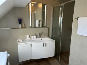 Exclusive 4.5-room apartment - Image 2