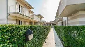 2 Bedroom Nice Apartment In Puegnago Sul Garda - Image 5