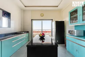 Golden Petal by VEO, StayVista - 4BHK Villa with BBQ & Private Pool - Image 5