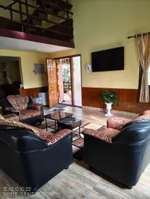 Pleasant Stay Coonoor-A Serene Hillside Retreat - Image 3