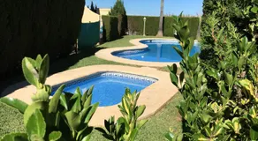 Magnifique Villa, à 30 m de la mer et au sein du Golf Resort, wifi et climatisation - Image 4