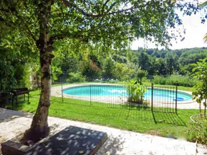 Escapada familiar junto a la piscina de Grives - Image 3