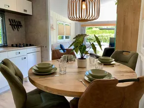 Chalet in Sint Maartenszee near Beach - Image 3