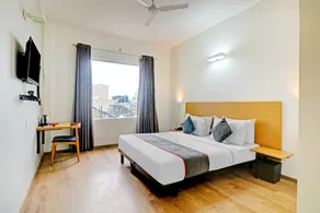 Townhouse Sector 30 Near Botanic Garden of Indian Republic - Image 2