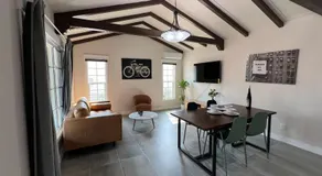 Fully remoded 1B1B Home in baldwin Park3369A - Image 2