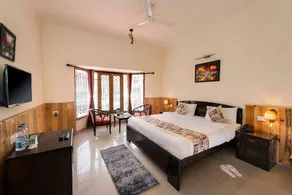 IVY The Boutique Hotel - Image 2