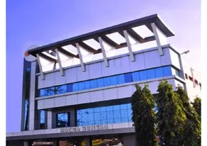 Hotel Surya - Image 2