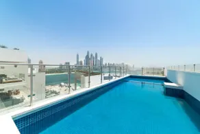 Lux 4BR penthouse w/ pvt pool in palm Jumeirah! - Image 3