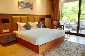Himani Hill View Retreat - Image 2