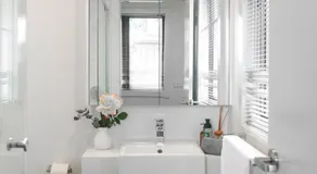 Amazing Clayton 3BR Family Home - Image 2