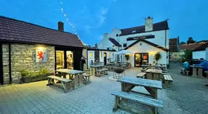 The Little Lion Inn, Red Lion - Image 2