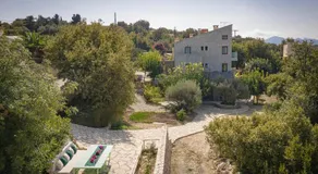 Aura Traditional Apartment - Image 4