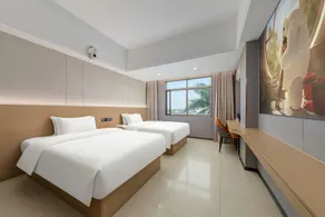 Jixing Smart Hotel (Haikou Dazhipo Branch) - Image 2