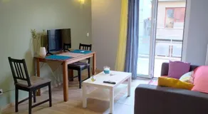 Renovated apartment close to Exarchia square - Image 2
