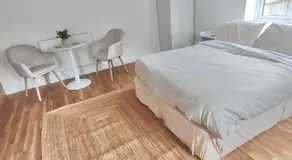 Studio flat - Image 2