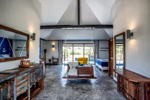 Boat House Riverfront - Hotel Managed - Image 2