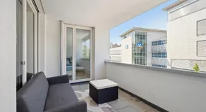 EXQUIS Design 2BR Apartment BAUHAUS I Balkon I Parkplatz I Top-Lage I Mercedes-Benz I Kinderbetten - Image 4