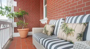 Quarters Hotel - Image 5