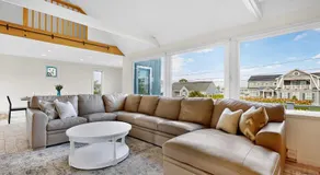 Salty Dolphin by Bayley Vacation Rentals - Image 2