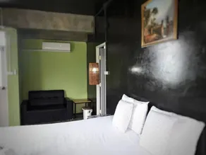 102 Residence - Superior Room & Pool - Image 3