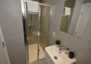 Walton Suites - Image 3