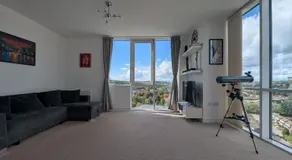 Stylish 2BR Serviced Apartment by Ellbee Apartments - Image 3