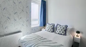 Great Modern Sea View Apartment on the Promenade - Image 3