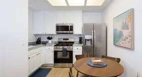 Luxury At Pier Avenue - Image 3