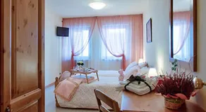 Pergola Rooms - Image 2