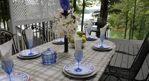 Paradise View Getaway-Dacha - Image 3
