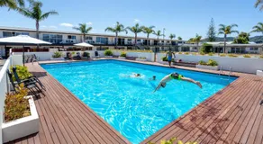 Palm Pacific Resort & Motel - Image 2