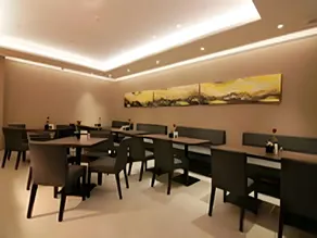 Home Inn Plus Kunming Cuihu Road - Image 3