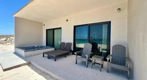 Salty Stars Beachfront Suites and Condos - Image 2