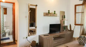 F & B Summer Collection- Skiathos -Maistrali - Image 2