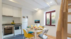 GuestReady - Entspannter Pool zum Fluss - Image 3