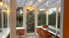 Stylish 1 Bed Ground Floor Flat & Private Garden - Image 3