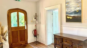The Farmhouse - Sleeps 12 with Private Grounds - Image 3