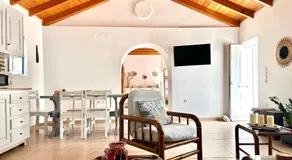 Trikoupis Villa - Image 4