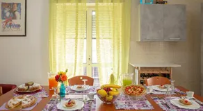 Anna e Augusto B&B --Embrace the world--4-minute walk from the Old Town丨Authentic local experience丨English-speaking staff and Wi-Fi - free shuttle to the station - Image 5
