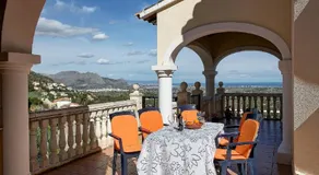 Amanda: 4 bedroom villa with stunning views - Image 2