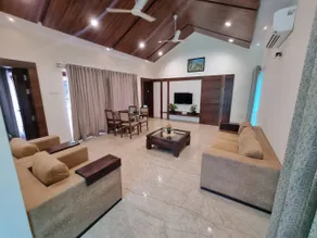 Royal Kasari Resort, Mosum, Shembvane - Image 2