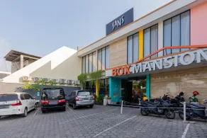 Sans Hotel Box Mansion Surabaya by RedDoorz - Image 5