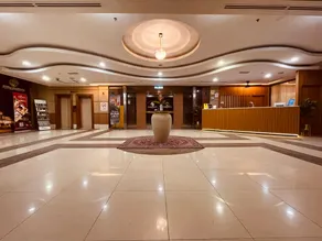 Putra Brasmana Hotel - Image 5
