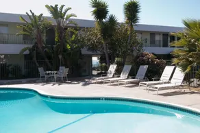Vagabond Inn Ventura - Image 1
