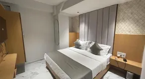 Hotel Sunshine Suites IGI Airport - Image 5