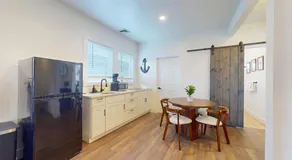 The Beach House - Image 5