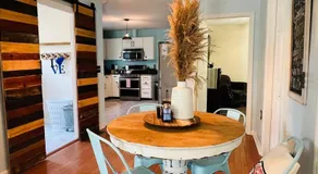 Tree Farm Stay Fire Pit & Grill WOW-King Suite - Image 3