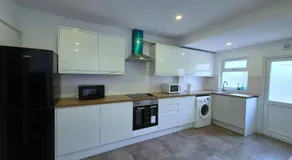 London House, Private loft and Rooms near Excel London - Image 4