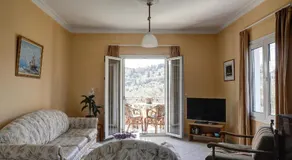 HOUSE ALEXANDER - Image 2
