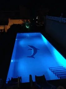 Villa 'El Carmoli' avec vue sur la mer, piscine privée et climatisation - Image 5